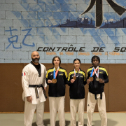 pluie de médaille estkd